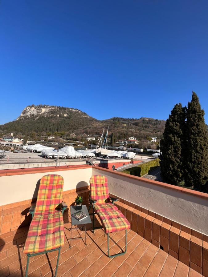 Favola Bella The Panoramic Penthouse Apartman Bardolino Kültér fotó